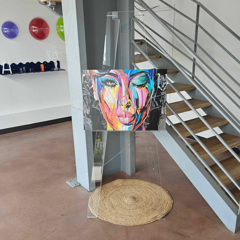 Chevalet design plexiglas grand format transparent Chevalet design plexiglas grand format transparent